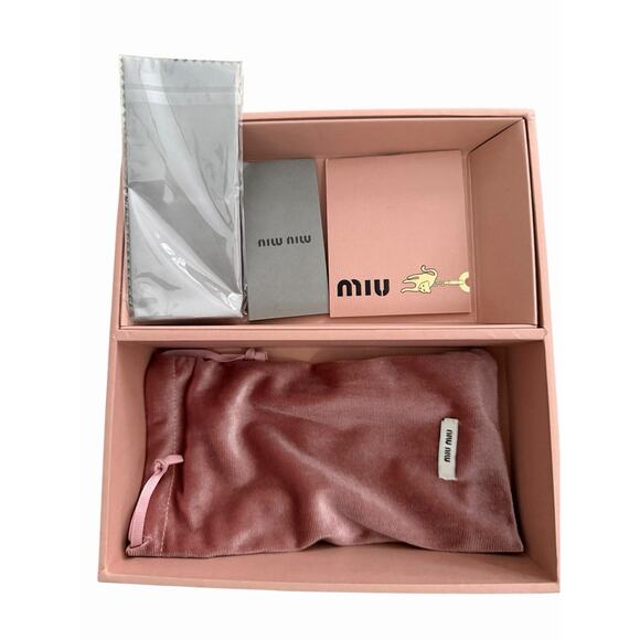 Miu Miu Pink Sunglasses Gift Box Set Case Cloth Booklets Cat & Bird Charms NEW main image 5
